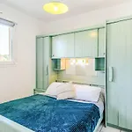 Appartement Les Pecheurs-7 By Interhome