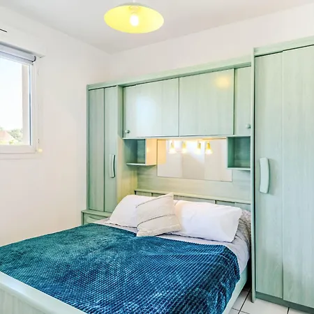 Apartment Les Pecheurs-7 By Interhome