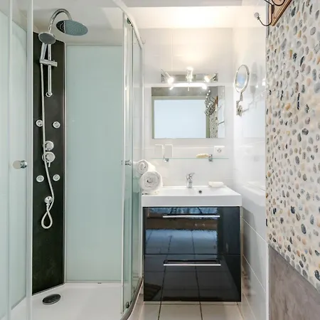 Les Pecheurs-7 By Interhome *